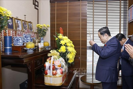 Chủ tịch Quốc hội Trần Thanh Mẫn thăm, tri ân nguyên lãnh đạo Đảng, Nhà nước