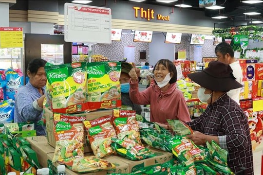 Chợ Tết nhân ái lan tỏa yêu thương