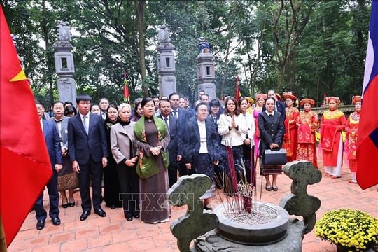 Phu nhân của Tổng Bí thư Tô Lâm cùng Phu nhân của Tổng Bí thư, Chủ tịch nước Lào đến thăm tỉnh Ninh Bình