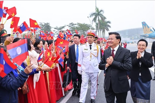 Nguyên Tổng Bí thư Nông Đức Mạnh tiếp Tổng Bí thư, Chủ tịch nước Lào