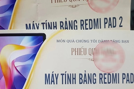 Ngàn công nhân khoe hơn 5.000 máy tính bảng được phát như quà Tết