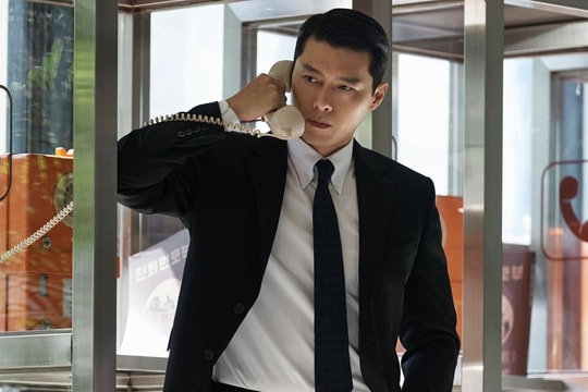 Hyun Bin gây sốt với vai nửa chính nửa tà
