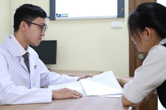 Tại sao móng quặp?