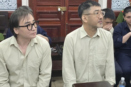 Chủ nhà hàng Hàn Quốc có 'luật ngầm cho tiếp viên' bị phạt 5 năm tù