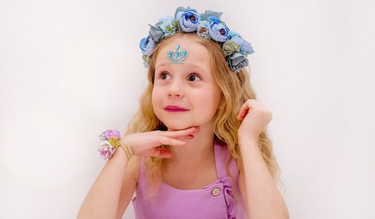 Tài không đợi tuổi: Cô bé 6 tuổi kiếm 470 tỷ đồng rất nhẹ nhàng