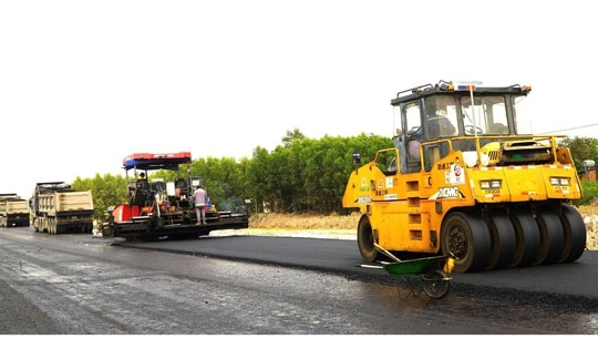 Hình ảnh thi công xuyên Tết ở sân bay Long Thành, cao tốc Biên Hòa - Vũng Tàu