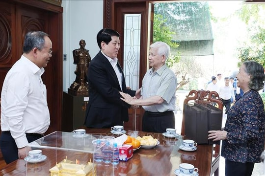 Chủ tịch nước Lương Cường chúc Tết, tri ân các đồng chí nguyên lãnh đạo Đảng, Nhà nước