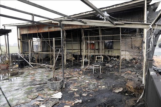 Phú Thọ: Kịp thời khống chế vụ cháy, không để ách tắc trên Quốc lộ 2