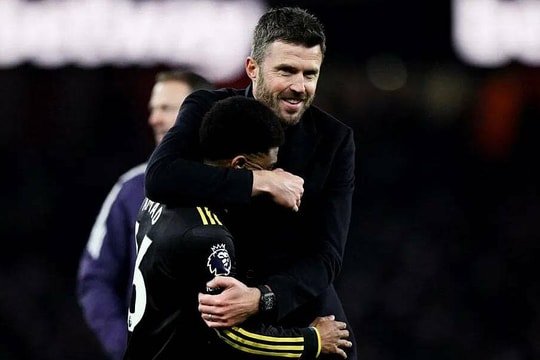 Rooney: 'Carrick mừng rơn trước chất lượng của cầu thủ Man Utd'