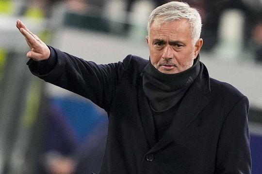 Mourinho: 'Trận đấu với Real là cuộc chiến sinh tử'