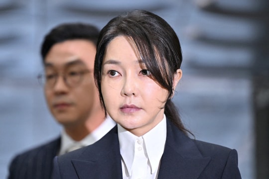 Cựu đệ nhất phu nhân Hàn Quốc bị kết án 20 tháng tù