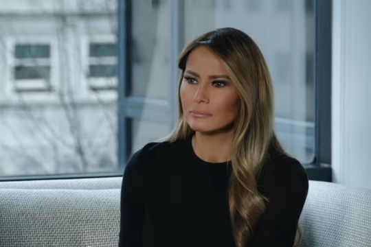 Phim về bà Melania bán được một vé trong suất chiếu đầu ở Anh