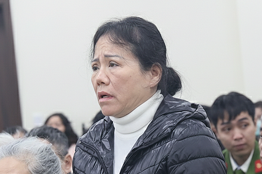 Sếp bệnh viện 'từ chối' quà nhưng nhắn số tài khoản để doanh nghiệp chuyển tiền