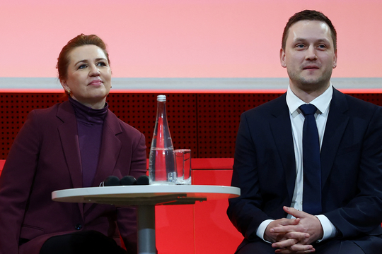 Thủ hiến Greenland vạch lằn ranh đỏ với Mỹ