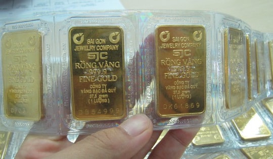 Người dân bán vàng miếng SJC có cần mang theo hóa đơn?