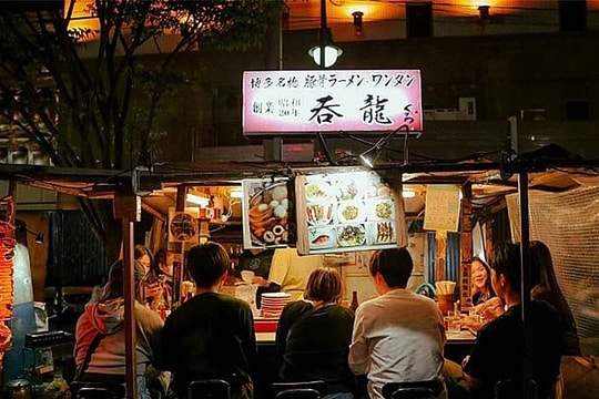 Quán nhậu Tokyo gây tranh cãi vì từ chối khách trên 40 tuổi