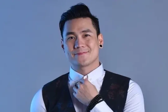 Ca sĩ Khánh Phương bị phạt vì giao dịch chui cổ phiếu