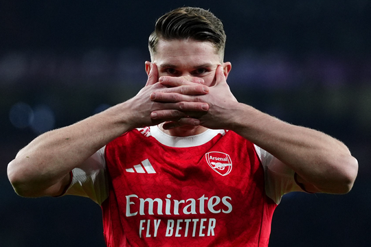 Arsenal toàn thắng ở vòng bảng Champions League