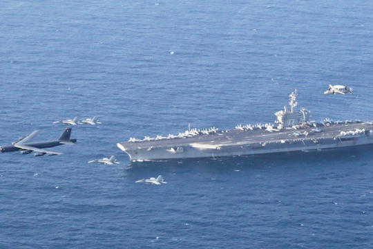 Iran dọa sẽ tấn công căn cứ và tàu sân bay Mỹ nếu bị tấn công