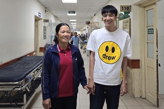 "Nhờ mọi người, em đã được sống, được học tiếp"