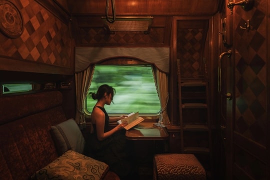 Trên chuyến tàu xa xỉ bậc nhất Đông Nam Á, giá vé hàng trăm triệu