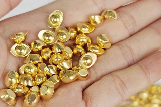 Vàng miếng quá đắt, người dân đổ xô "săn" vàng mini giá từ 1 triệu đồng