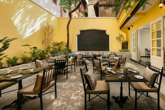 Chủ tịch Hội đồng châu Âu hai lần thưởng thức ẩm thực Việt ở Hà Nội