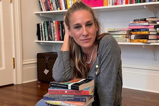 Sao 'Sex and the City' đọc 153 quyển sách trong bảy tháng