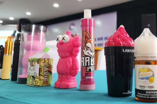 Chuyên gia WHO: 'Muối nicotine trong thuốc lá điện tử gây nghiện gấp đôi'