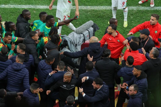 Senegal, Morocco bị phạt hơn 1 triệu USD