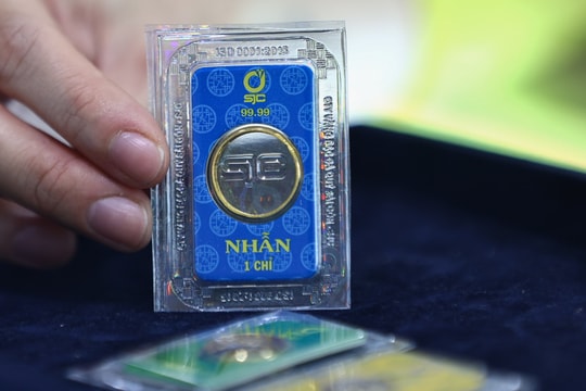 Cá nhân mua bán vàng nhẫn 9999 của nhau, có bị phạt?