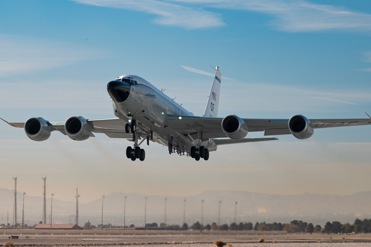 Tính năng 'trinh sát cơ nghe trộm' Mỹ đang triển khai gần Iran