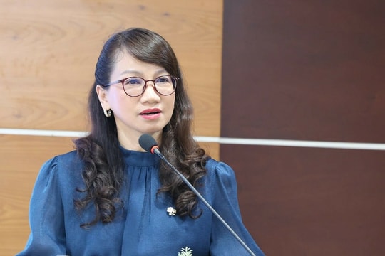 Tiến sĩ phải ra doanh nghiệp làm việc sau mỗi 5 năm