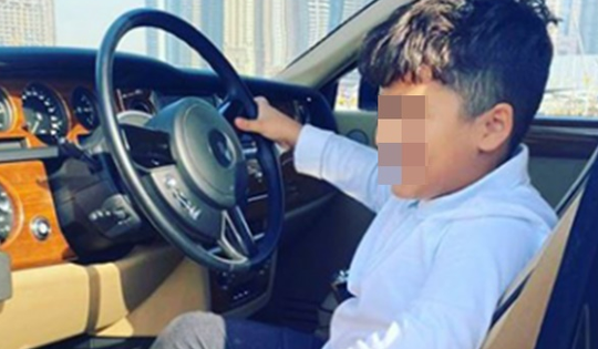 "Cậu ấm" 12 tuổi được mẹ tặng siêu xe 9 tỷ đồng, biết lý do ai cũng bất ngờ