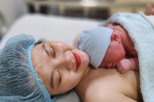 Cần làm gì để nghỉ việc trước khi sinh con vẫn được hưởng chế độ thai sản?