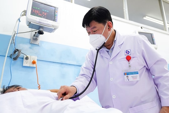 Thoát liệt nửa người nhờ cấp cứu trong 'cửa sổ vàng'