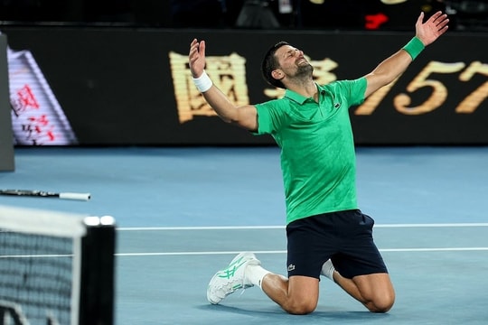 Djokovic: 'Hãy trả tiền cho màn trình diễn của tôi'