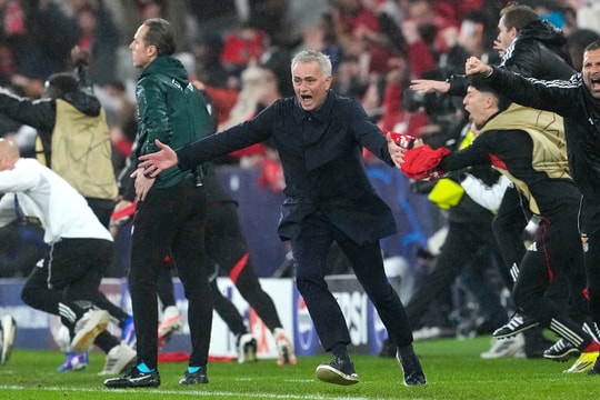 Mourinho và trái ngọt từ chiến thắng trước Real