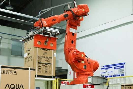 Bên trong một nhà máy sản xuất máy giặt tại Việt Nam
