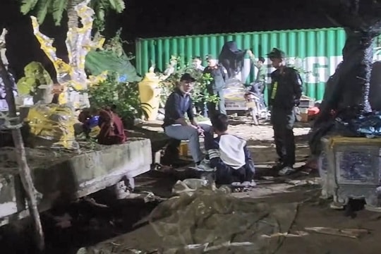 Cảnh sát đột kích hầm trú ẩn của băng ma túy ở Khu kinh tế Dung Quất