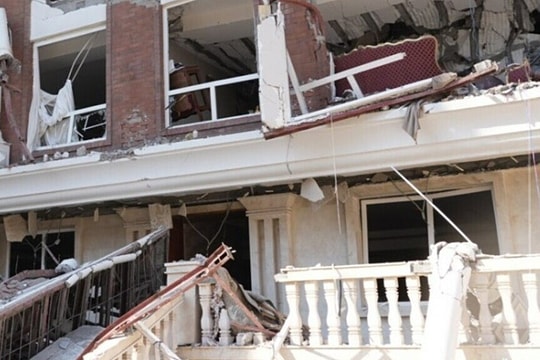 Nổ lớn tại thành phố cảng Iran