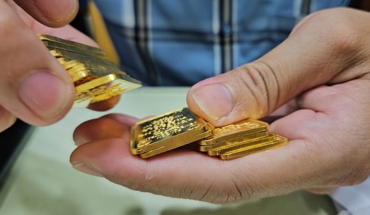 Giá vàng miếng SJC mất gần 20 triệu đồng trong 2 ngày, nhà đầu tư "khóc ròng"