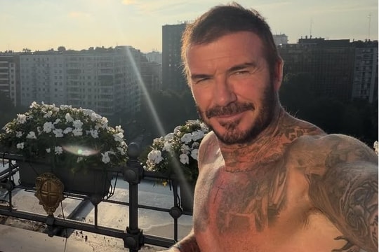 Nhà Beckham vẫn kiếm tiền khủng?