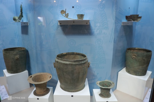 Đời sống người Việt cổ qua các hiện vật đồng