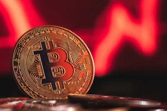 Bitcoin thủng mốc 80.000 USD