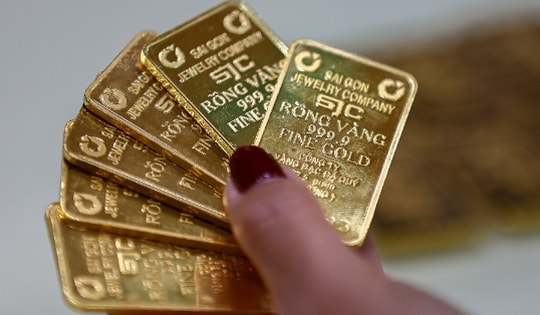 Giá vàng giảm mạnh và những cảnh báo