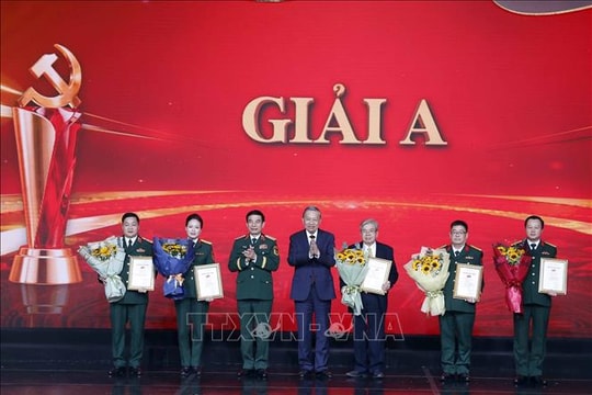 Tổng Bí thư Tô Lâm dự tổng kết, trao giải cuộc thi 'Vững bước dưới cờ Đảng'