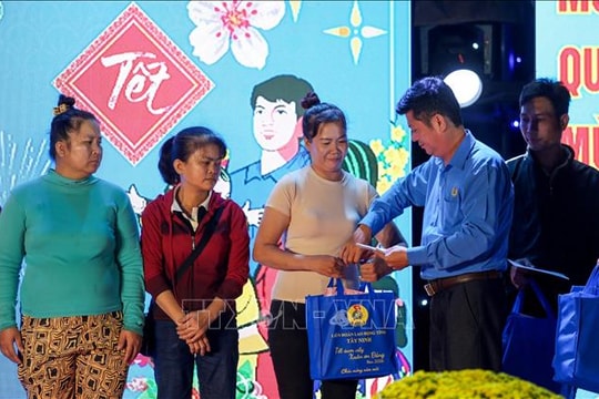 Tiếp thêm động lực để người lao động có hoàn cảnh khó khăn yên tâm đón Tết