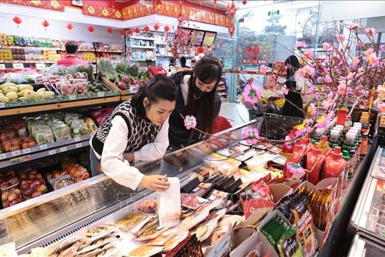 Thủ tướng đôn đốc thực hiện nhiệm vụ phục vụ nhân dân đón Tết Nguyên đán