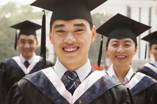 Nhà tuyển dụng gây phẫn nộ khi mỉa mai ứng viên chỉ có bằng cử nhân